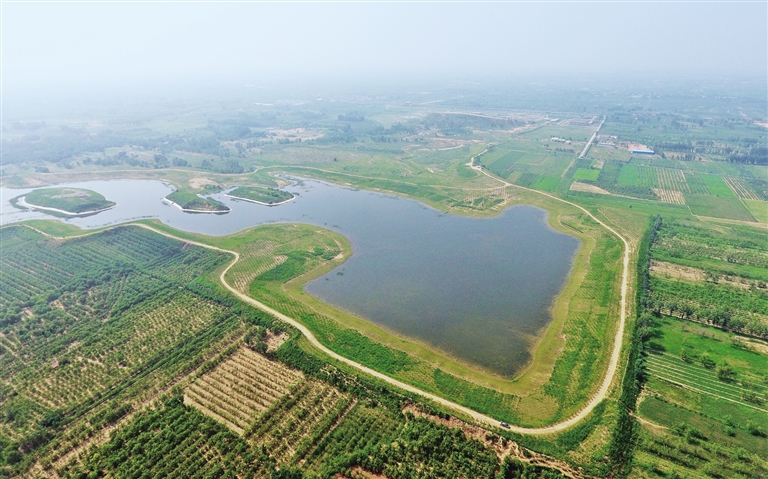 晋中当局县长李鹏举调研锅炉刷新及破旧幼区刷新工作并召开推动